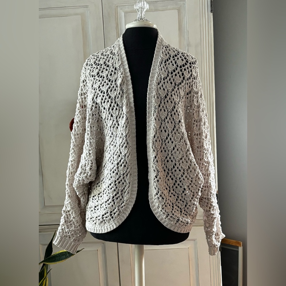 Beautiful Dolman Sleeve Knitted Sweater